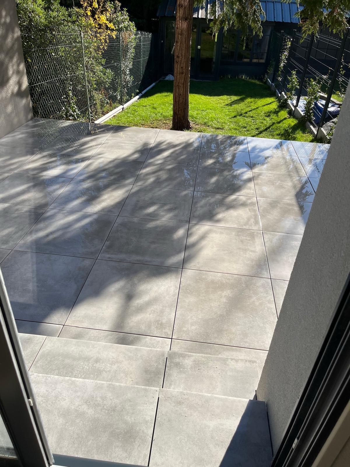 Dalle extérieur grise 60x60cm 20mm d'épaisseur