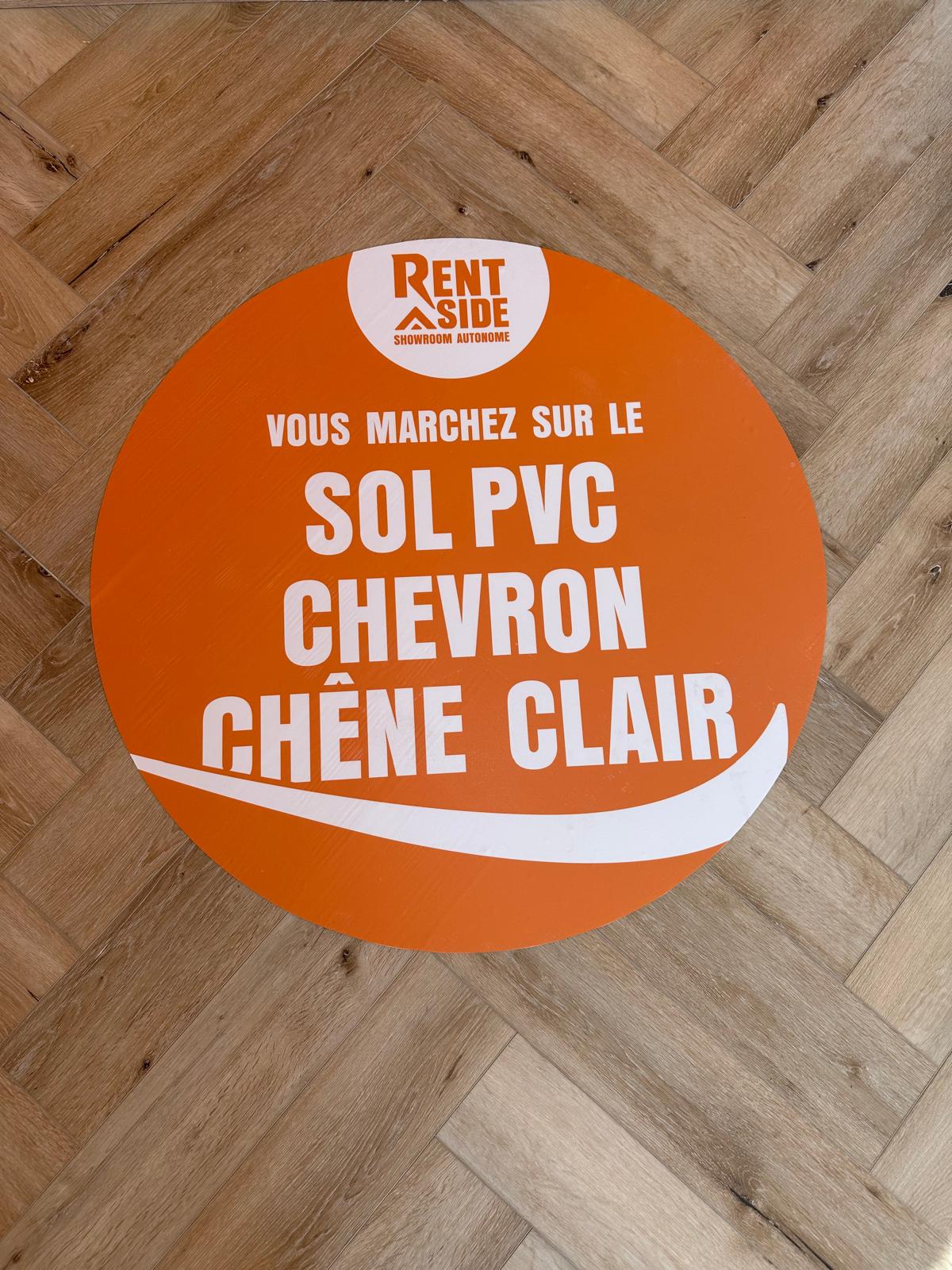 LAME PVC CLIPSABLE CHEVRON CHENE CLAIR (5,5MM D'EPAISSEUR) SOUS-COUCHE INTEGREE, GARANTIE 30 ANS